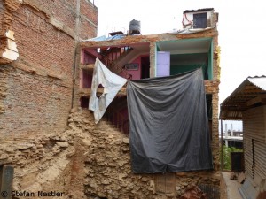 Erdbeben-Wunden in Chautara