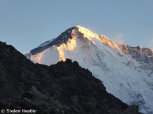 Cho Oyu in the first sunlight