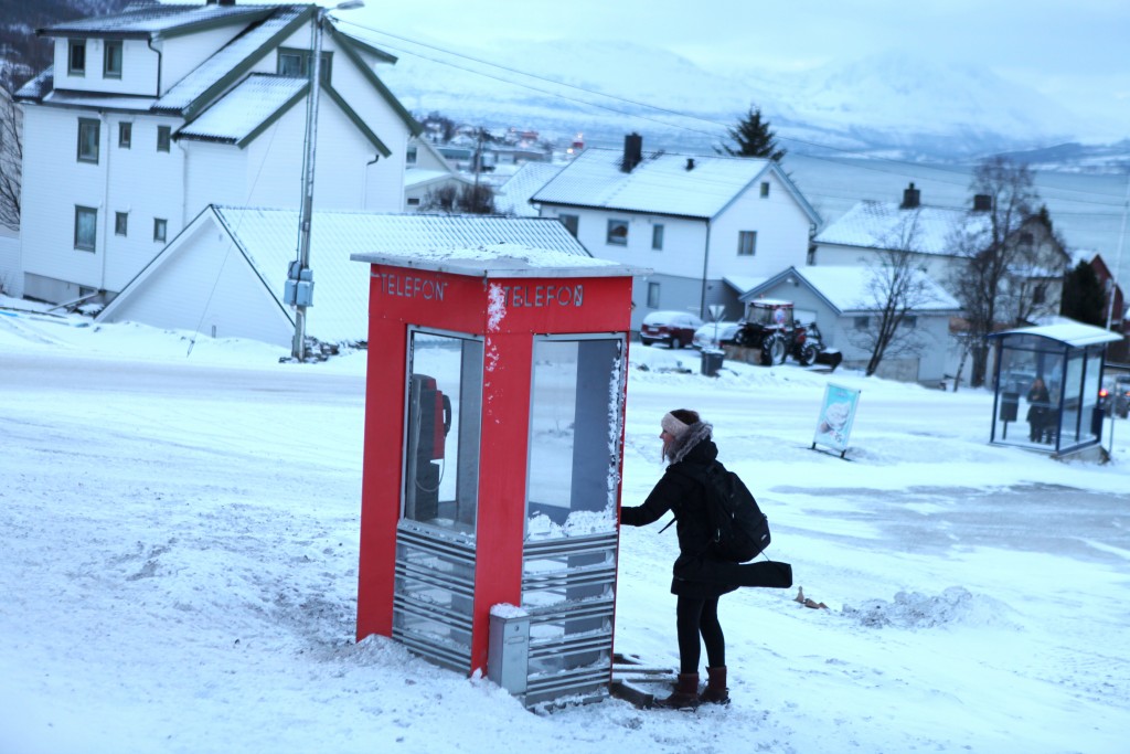 Arctic phone box - a chilly wind DOWN from the pole! (pic: I.Quaile)