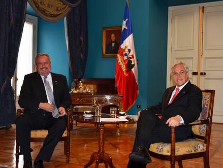 Erik Bettermann with Chile’s President, Sebastian Pinera.