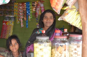 Minara Begum, who fled Myanamar and now lives in a camp in New Delhi @ DW/Murali Krishnan