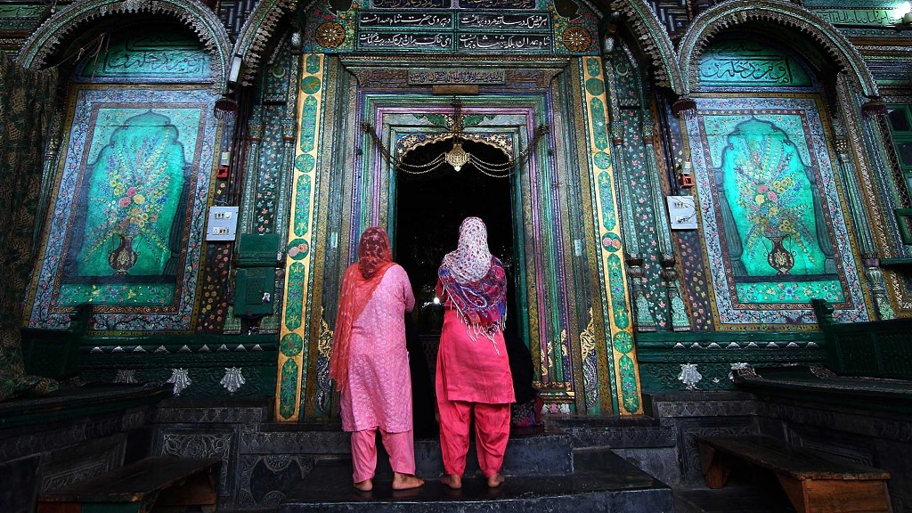 Muslim women in India © Reuters/P.Rossignol