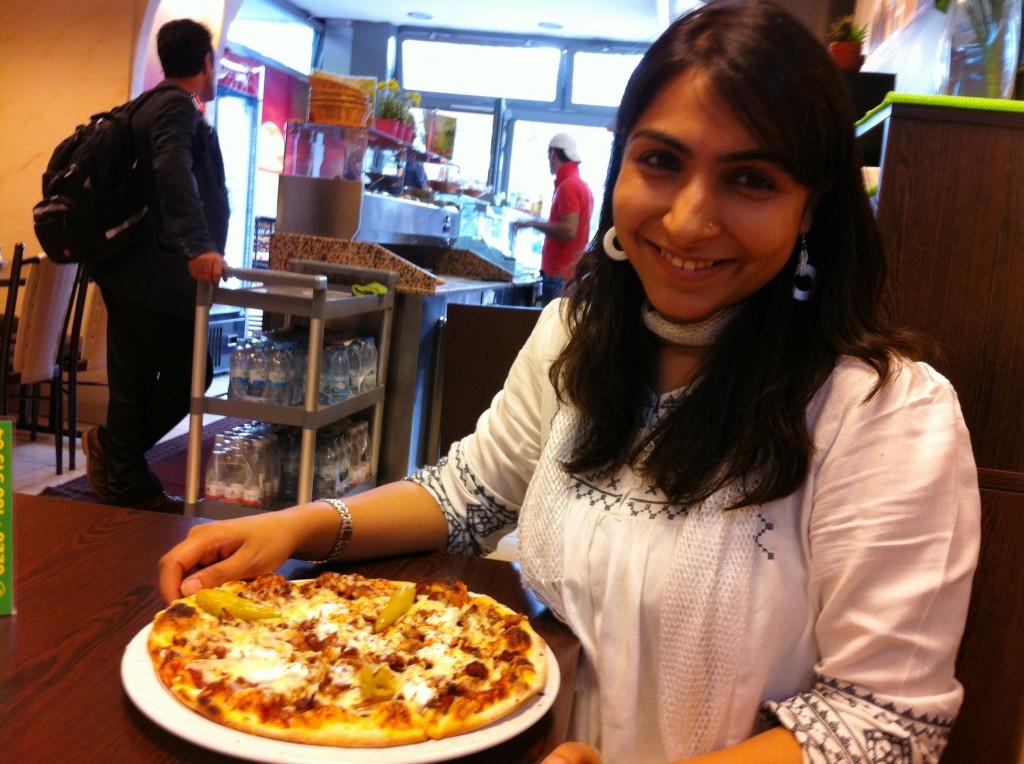 Halal Food Women Talk Online DW COM halal-food-women-talk-online-dw-com